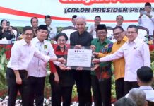 Mahfud Resmi Dampingi Ganjar, Gibran Batal Ketemu Elite PDIP