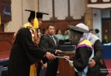 UNS Mewisuda 1.449 Lulusan, 1.054 Wisudawan Lulus Cumlaude