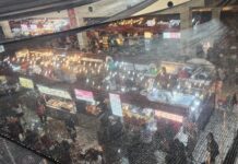 Sehari Ditutup Usai Diprotes Ormas, Festival Kuliner Nonhalal di Solo Paragon Mall Kembali Dibuka Festival Kulineran Pecinan Nusantara kembali dibuka, salah satu syaratnya dari atas ditutup kain tapi tidak bisa rapat sekali nanti takutnya ada apa-apa bisa kebakaran.