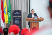 Jerry Hermawan Lo Sisihkan Rp20 per Kelapa Demi Cetak 1.000 Sarjana Pertanian foto: istimewa. Jerry Hermawan Lo Sisihkan Rp20 per Kelapa Demi Cetak 1.000 Sarjana Pertanian