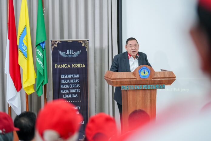 jerry himawan lo foto: istimewa. Jerry Hermawan Lo Sisihkan Rp20 per Kelapa Demi Cetak 1.000 Sarjana Pertanian