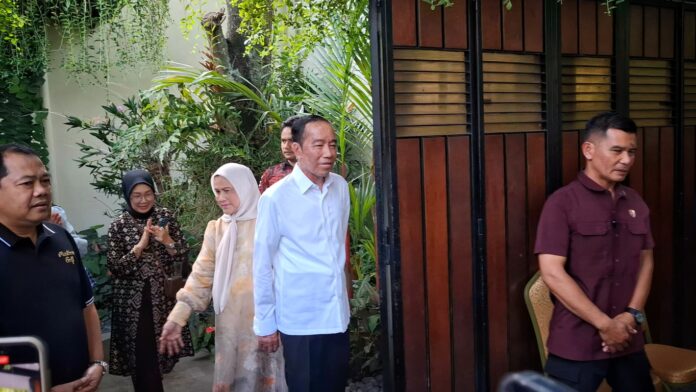 Ulang tahun, Jokowi keluar rumah sapa warga