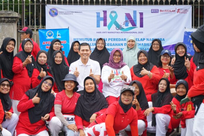 BNNK Surakarta Kelurahan Karangasem senam bersama anti narkoba