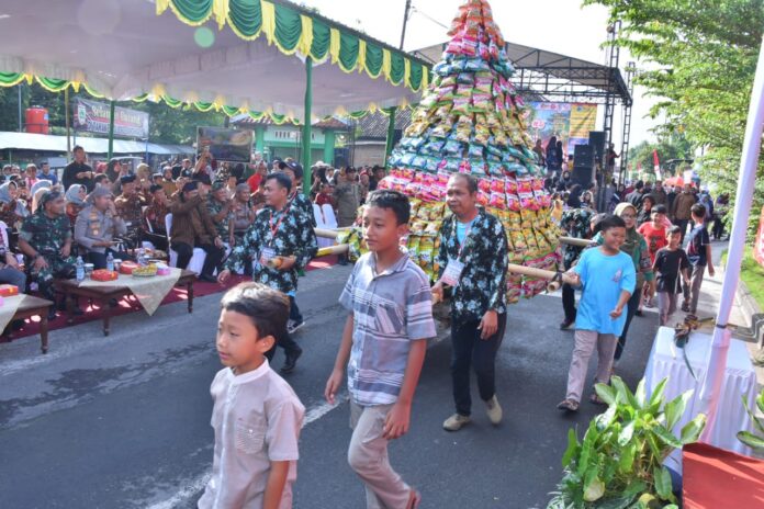 Grebeg Pakujoyo Kelurahan Sukoharjo