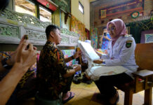Wawali Astrid Kunjungi Batik Mahkota: Dorong Pelestarian Budaya Jawa Lewat Edukasi