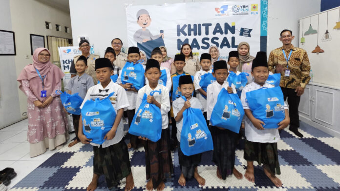 PLN Solopeduli khitan massal gratis