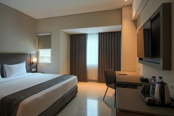 Solo Paragon Hotel & Residences
