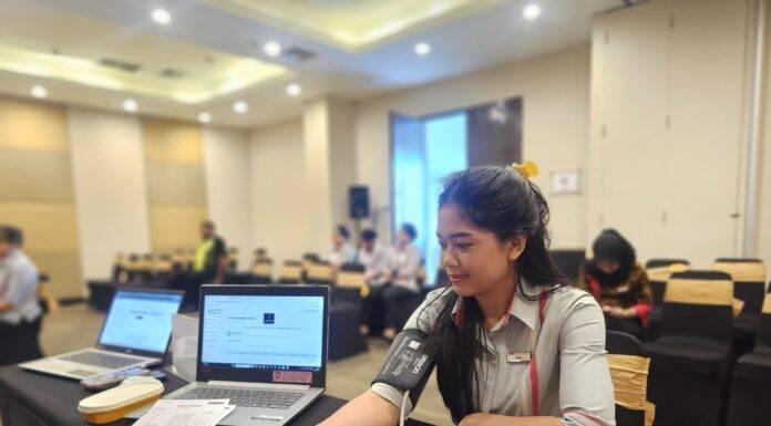 Favehotel Solo dan Puskesmas Purwosari Gelar Pemeriksaan Kesehatan Gratis