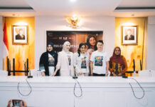 Air Mata di Ujung Sajadah 2, Gala Premiere Solo Banjir Air Mata