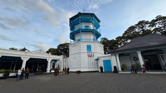 Bangunan Panggung Sanggabuwono setelah rampung direvitalisasi