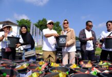 Rayakan 20 Tahun, Solo Bersama Selamanya Bagikan 11 Ribu Paket Sembako di Benteng Vastenburg