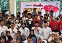Ramadan Berbagi, PSI Solo Ajak 100 Anak Yatim Buka Bersama DPD PSI Solo menggelar acara buka bersama yang diikuti 100 anak yatim dari Solo di Balekambang, Sabtu (8/3).
