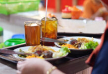 5 Rekomendasi Tempat Kuliner Enak & Murah Dekat Stasiun Solo Balapan!