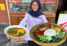 7 Warung Ayam Goreng Terenak di Solo, Gurih dan Bikin Nagih